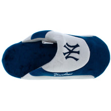Load image into Gallery viewer, New York Yankees ComfyFeet Low Pro Indoor House Slippers