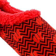 Load image into Gallery viewer, Wisconsin Badgers Chevron Slip On