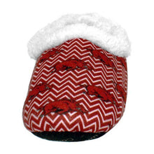 Load image into Gallery viewer, Arkansas Razorbacks Chevron Slippers