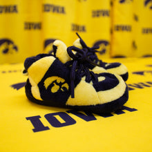 Load image into Gallery viewer, Iowa Hawkeyes Baby Slippers