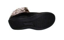 Load image into Gallery viewer, South Carolina Gamecocks Faux Sheepskin Furry Top Indoor/Outdoor Slippers